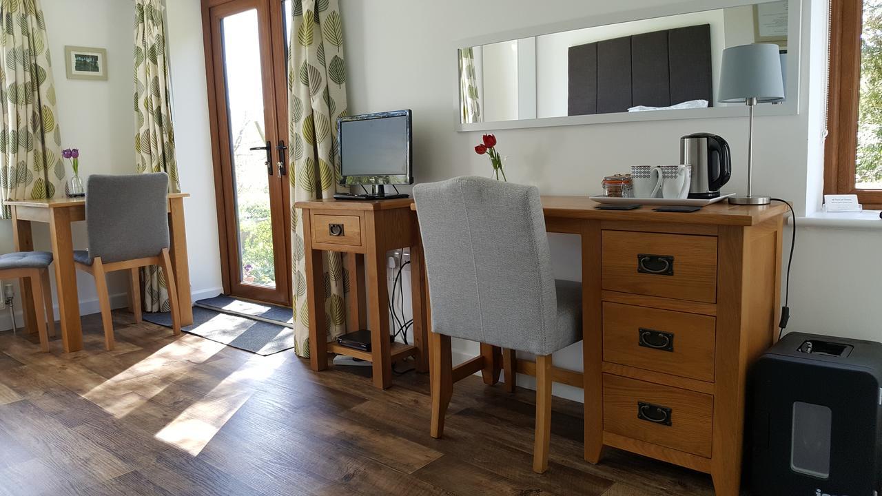 Nant Yr Onnen B&B And Holiday Cottage Tregaron Extérieur photo