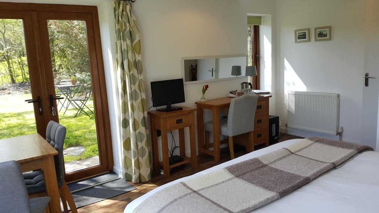 Nant Yr Onnen B&B And Holiday Cottage Tregaron Extérieur photo